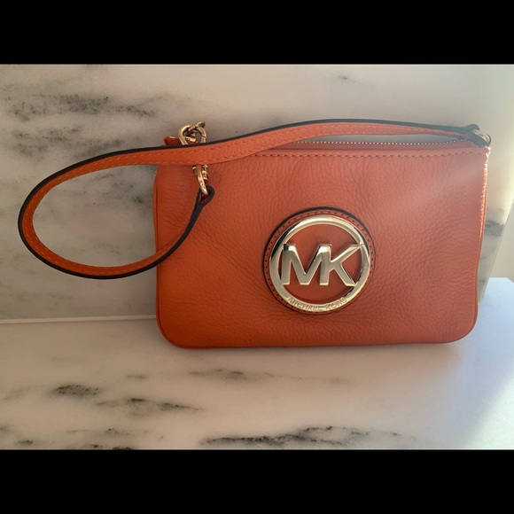 Michael Kors Wristlet NWOT - Picture 6 of 7